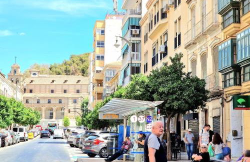 AA Guest - Victoria Center Eco Apartment - Photo 28