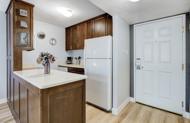 Stay together on the strip - 6 comfy beds w/view! - Foto 9