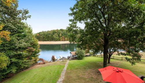 Lakefront Home Dock Covered Deck Fire Pit Dogs OK - Foto 2