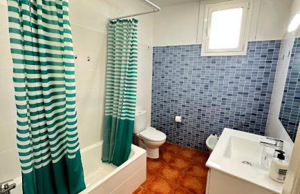 Apartamento con jardín a 11 metros de la playa. SE. - Foto 74