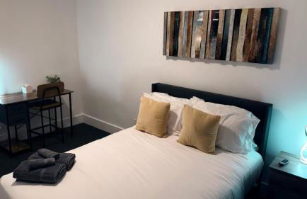 Bachi - Cozy 3BR Apt with Parking, Desk & Fast WiFi near Yale, Quinnipiac, SCSU & Hospitals - Foto 15