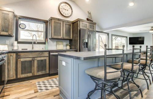 Boat Dock Riverfront Oconto Home! - Foto 6