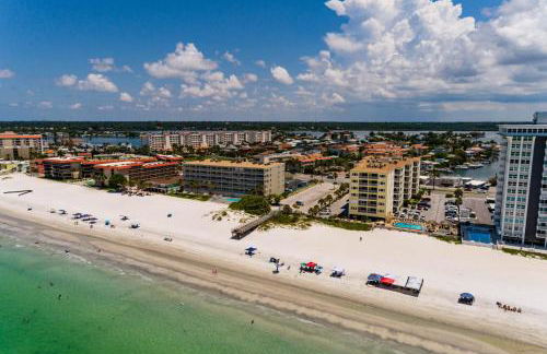 Beachfront Great Views King Bed Heated Pool Balcony - 301 - Foto 47