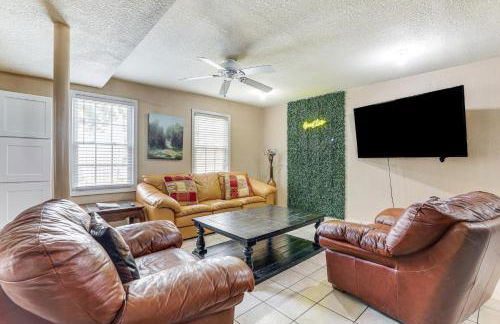 Pet-Friendly Lilburn Duplex with Patio and Grills! - Foto 1