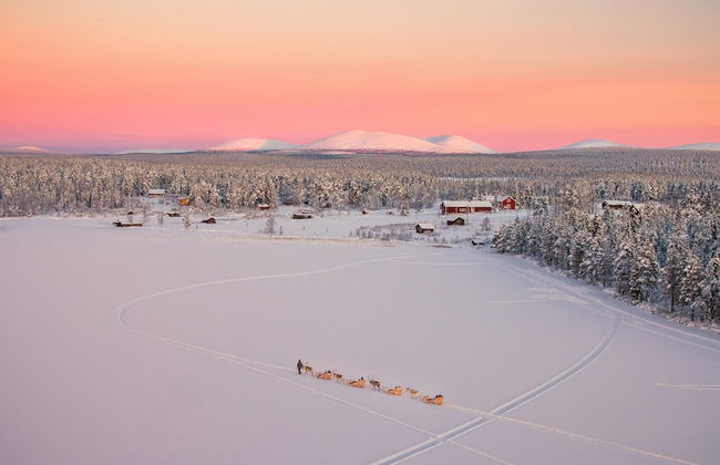 Torassieppi Eco Reindeer Resort - Photo 1