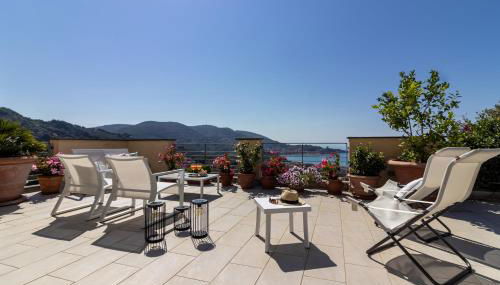 Penthouse Paradiso with Private Pool - Photo 4