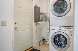 30 Day Minimum - Entire House - Washer and Dryer and AC - Photo 21
