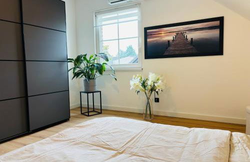 Zentrale Lage, kostenlos Parken, ideal für Pendler, Kinder und Haustiere willkommen!! - Photo 24