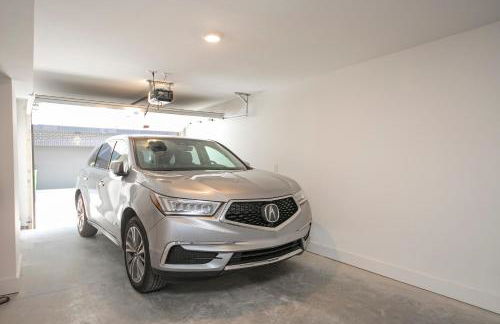 Luxury Townhome Skyline Views Mins To DT - Foto 73