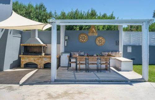 Gramvella Resort - Photo 11