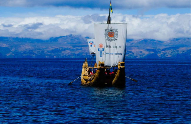 Titicaca Lake & Isla del Sol Catamaran Tour - Foto 2
