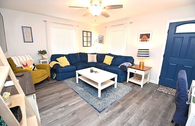 Extra Entertainment Space Just 7 Blocks to ND Campus 54211 - Photo 1