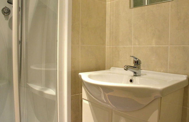 Modern Escape With Private Sauna - Photo 15