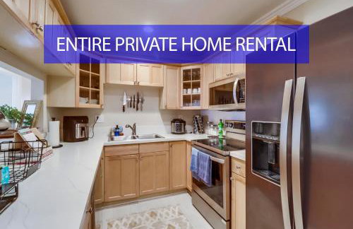 Entire Private Home with 3 Bedrooms 2 Bathrooms, Family Home Free Pool, Tub and Parking, Available Now - Foto 1