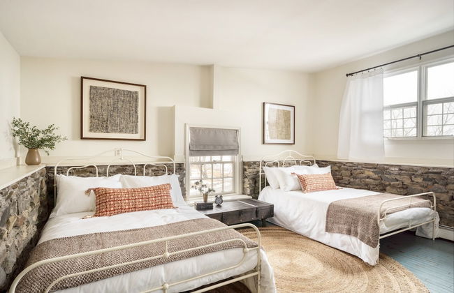 River Lodge by Avantstay 11 BR Historic Estate w/ Pool & Views of Hudson! - Foto 8