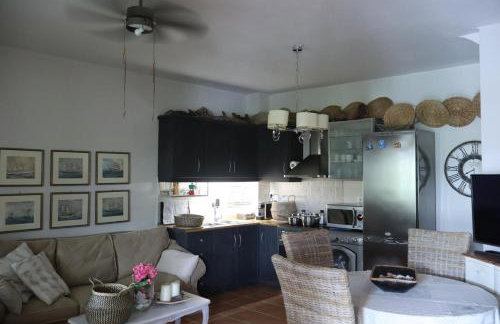 Maisonette on the beach with small garden - Foto 24