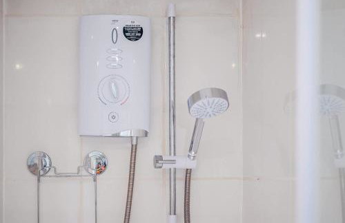 Lovely Cosy Studio with Garden and Parking - Photo 10