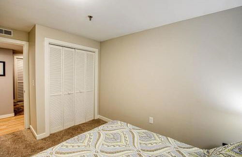 The Frequent Flyer - Photo 3