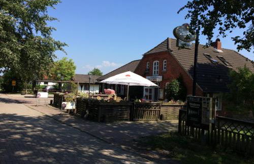 Urlaub beim Käptn! Freistehendes Premium Nordsee-Ferienhaus mit Fahrrädern, Stellplatz und Garten, 150m zur Nordsee - Foto 21