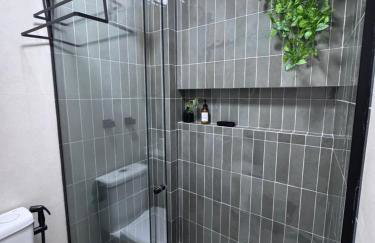 Apartamento ao lado do metrô e praia, 45m2, Tv 55" - Foto 12