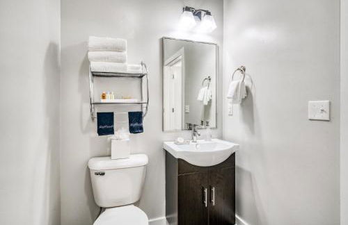 CozySuites Music Row Spacious 2BR with free parking 01 - Foto 29