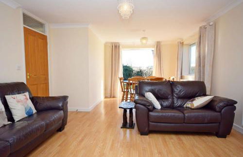 St Marys, Hayling Island - Photo 1