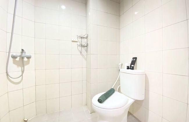 Chic And Cozy 2Br At Mekarwangi Square Cibaduyut Apartment - Foto 17