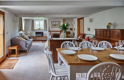 5 bedroom cottage in rural Staffordshire - Foto 7