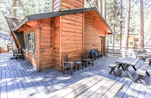 Gallagher's West - Pine surrounded deck and barbecue! Bumper Pool and Wet bar! Darts! - Foto 10