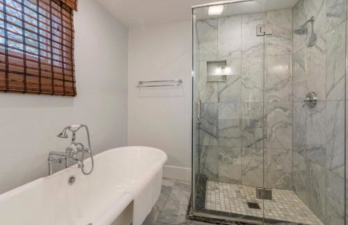 Gorgeous Downtown Bungalow, Walk Everywhere!!! - Foto 13