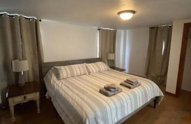 Riverview Bliss in Beautiful Home - Foto 15