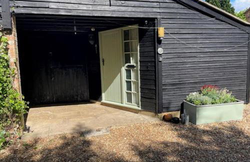 2 Bed Barn - Sleeps 4 - Pets - Parking - Wifi - Foto 4