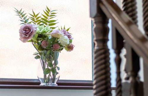 Huge 6 Bed House with Entertainment room and Hotub - Foto 13