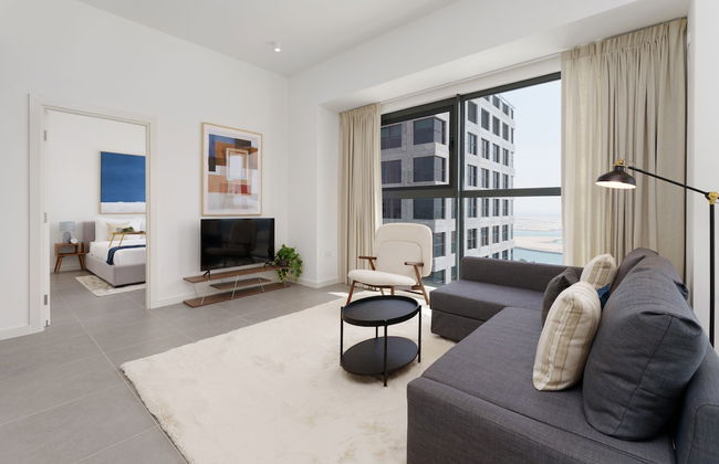 Maison Privee - Modern & Panoramic Sea View Apt on Al Reem Island - Photo 9