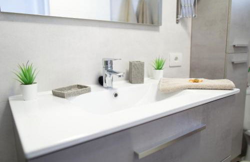 Apartment Portonovo La Paloma Amazing sea view & swimming pool-good wifi -free AC- private parking - Foto 13