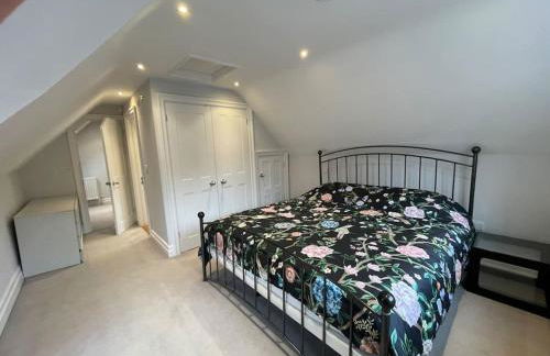 Charming & Cosy Town Centre Home with Parking - Foto 3