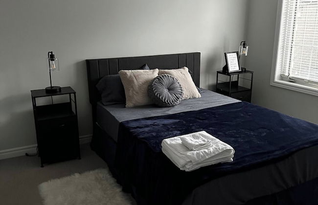 Cozy Whitby Retreat - 2 Bedroom Private House - Foto 10