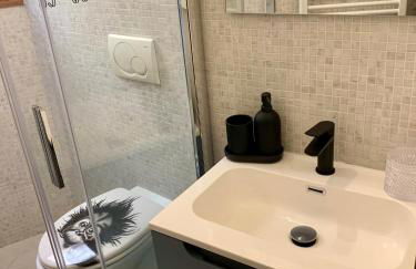 Old Porlezza Apartment - Photo 34