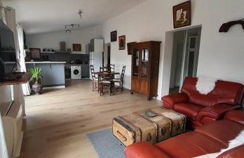 Haut de villa calme, 2 chambres et vue dégagée - proche calanques - Foto 1