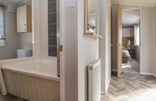 Woodlands Lodge - Photo 17