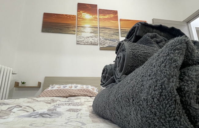 Apartment With Private Parking - Foto 2