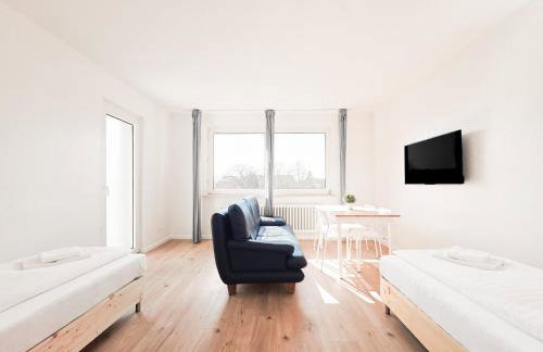 Tolstov Apartments - Monteurwohnung - 3 Schlafzimmer - Küche - Balkon - Waschmaschine - Foto 3