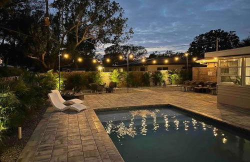The Wisteria Oasis With heated pool and hot tub - Foto 4