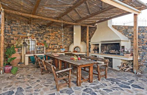 Sea Views at villa Anemomylos with Heated Pool, Ping Pong and Tennis - Foto 9