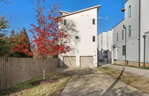 Downtown w Rooftop Deck 4 Bedrooms 3 Baths - Foto 11