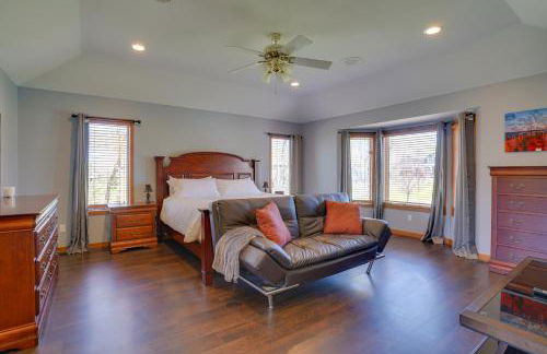 Expansive Retreat on 5 Acres in Shakopee! - Foto 14