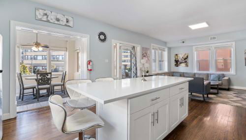 Luxe Beach Estate - 4 Bedrooms and 3 Bathrooms - Foto 1