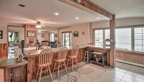 Spacious Family Lake Vacation Rental near St David, Maine - Foto 5