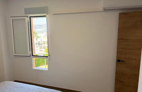 Apartamento en Calahonda, Urb Perla Andalucia recientemente reformado - Foto 9