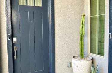 Luxury 1 BR Casita with Private Yard, Garage and WD - Foto 14